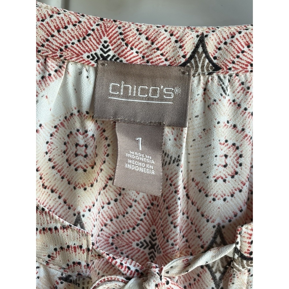 Chicos Womens Top Size 1 Keyhole tie front 3/4 Sleeve Lightweight Career - Picture 3 of 6